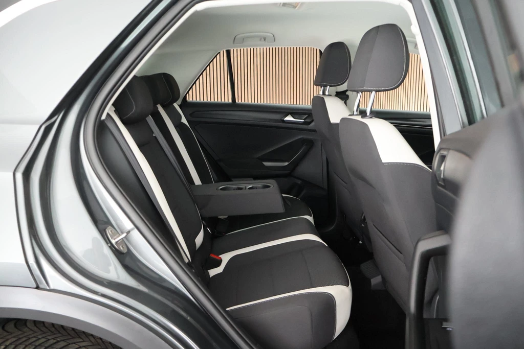 Volkswagen T-Roc – foto 11