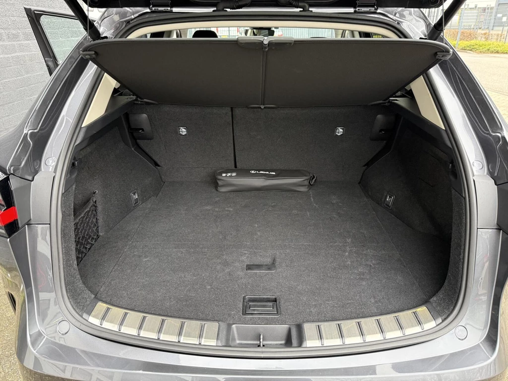 Lexus NX – foto 23