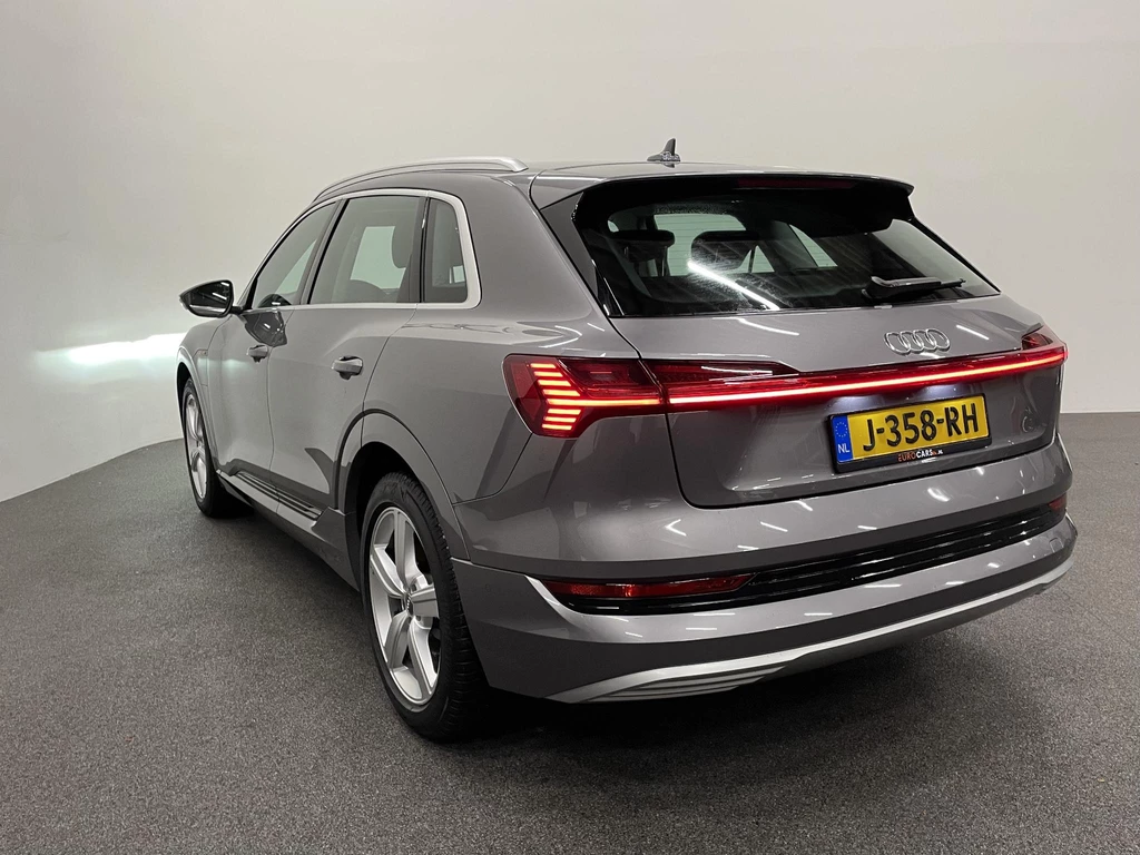 Audi e-tron – foto 3