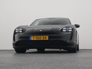 Porsche Taycan – thumbnail 18