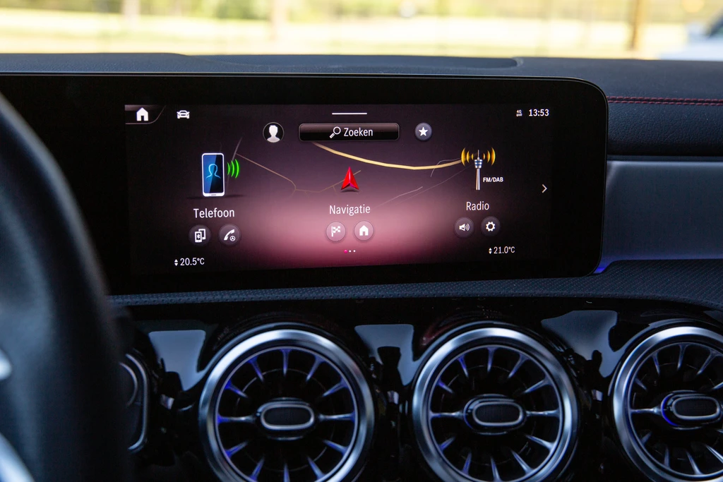 Mercedes-Benz CLA – foto 14