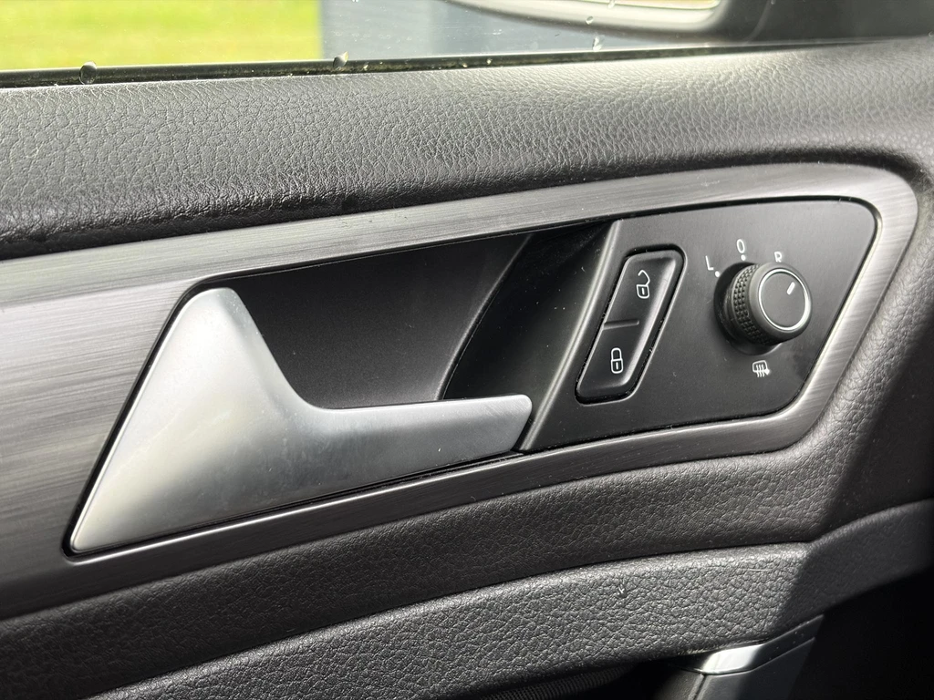 Volkswagen e-Golf – foto 31