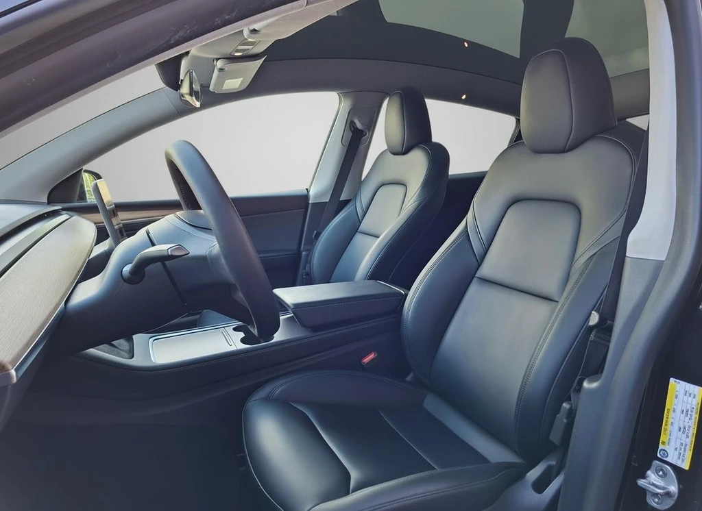 Tesla Model Y – foto 9