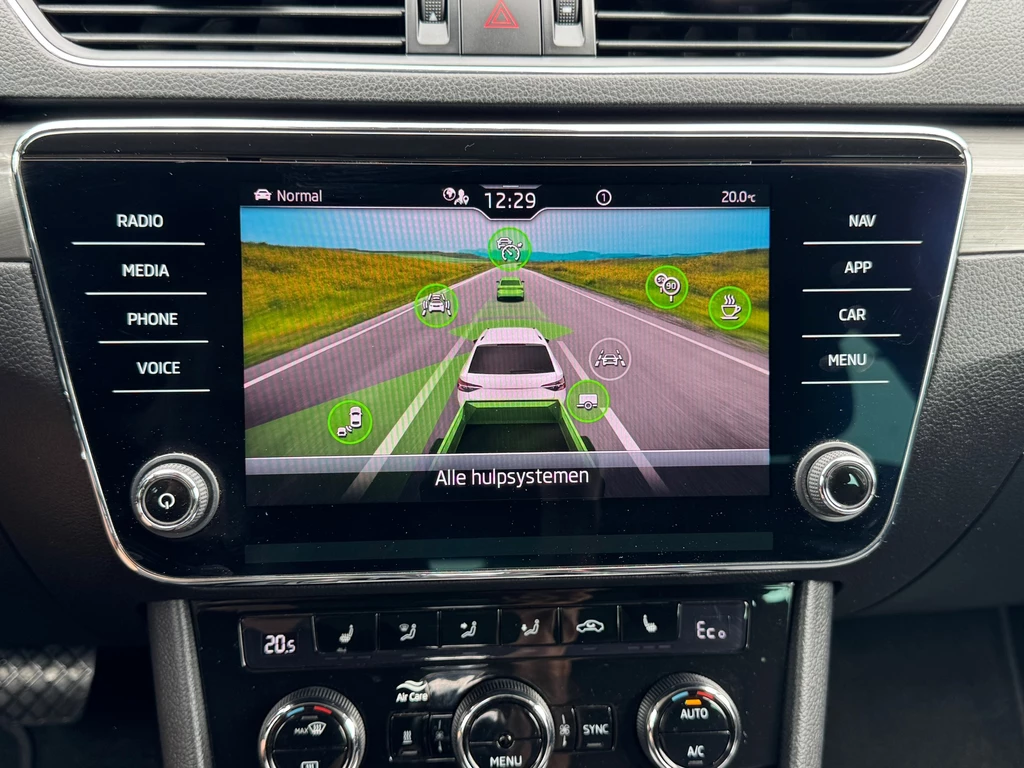 Škoda Superb – foto 11