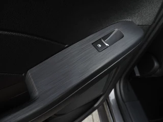 Ford Kuga – thumbnail 65