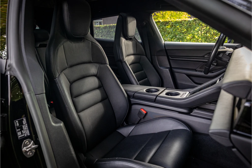 Porsche Taycan – foto 17