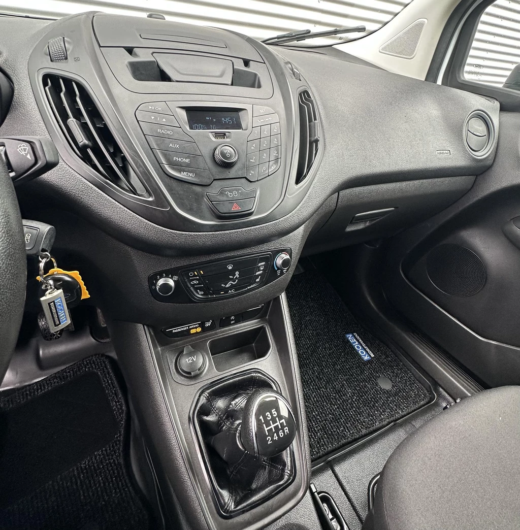 Ford Transit Courier – foto 11