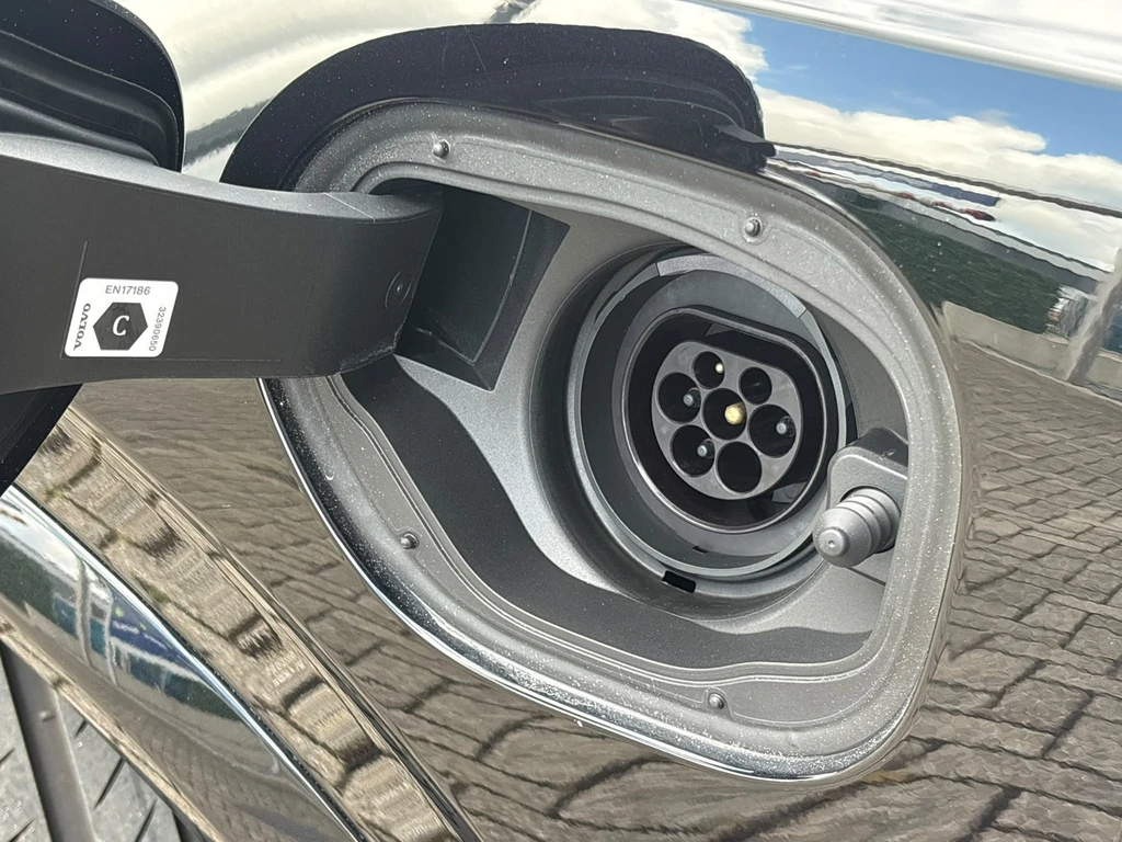 Volvo XC90 – foto 17
