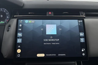Land Rover Range Rover Velar – thumbnail 27