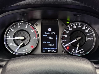 Toyota Hilux – thumbnail 17
