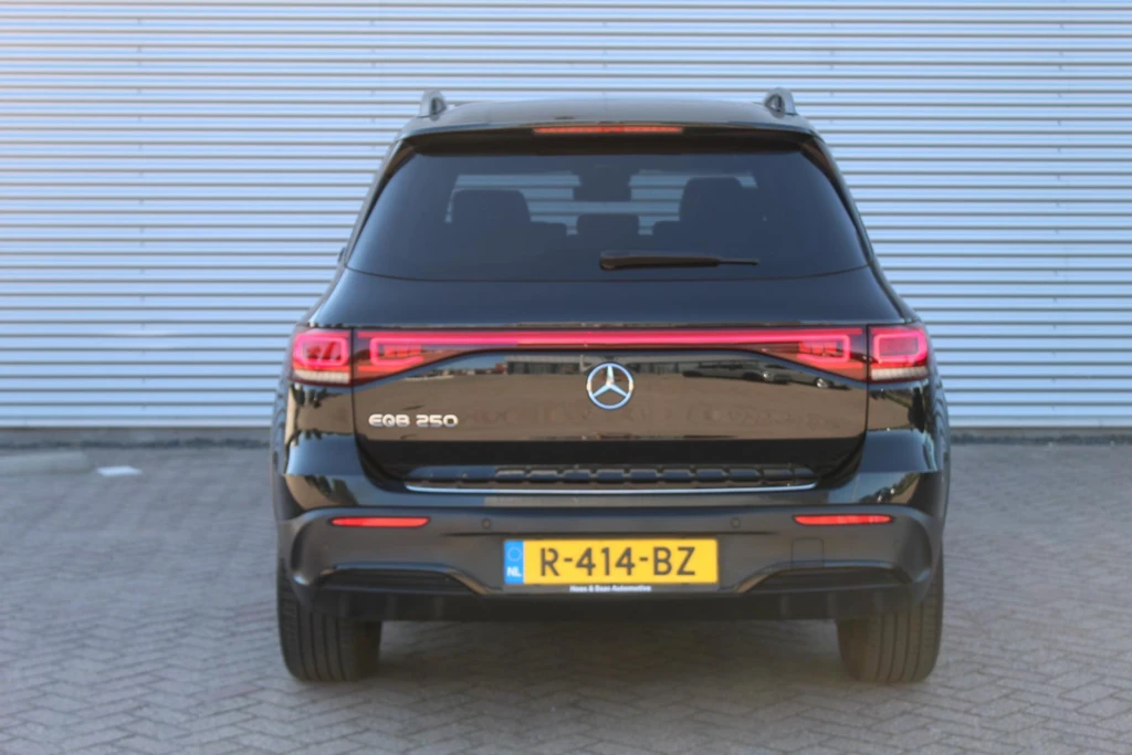 Mercedes-Benz EQB – foto 5