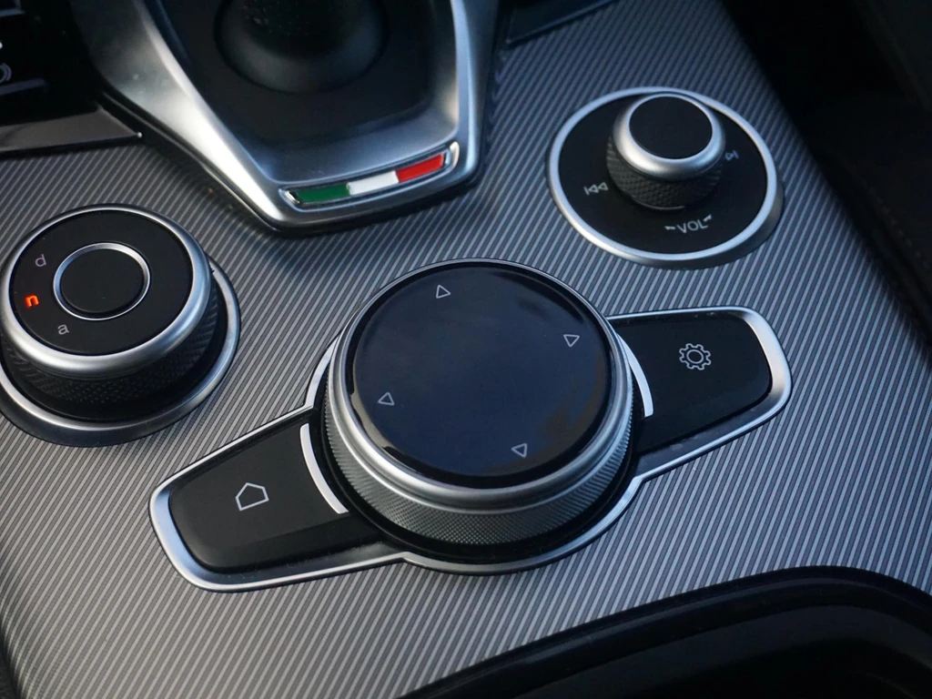 Alfa Romeo Stelvio – foto 36