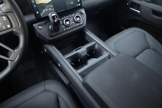 Land Rover Defender – thumbnail 15