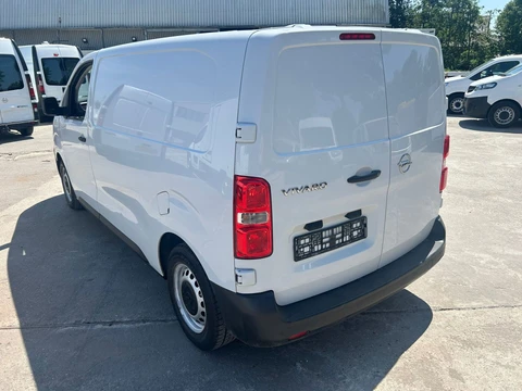 Opel Vivaro 1.5 Diesel 120 euro 6 airco 3 PERS