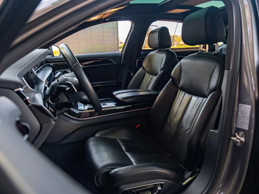 Audi A8 – foto 15