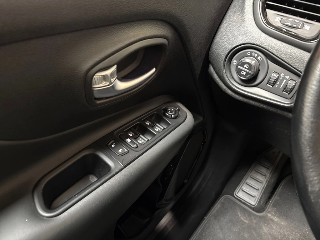 Jeep Renegade – foto 17