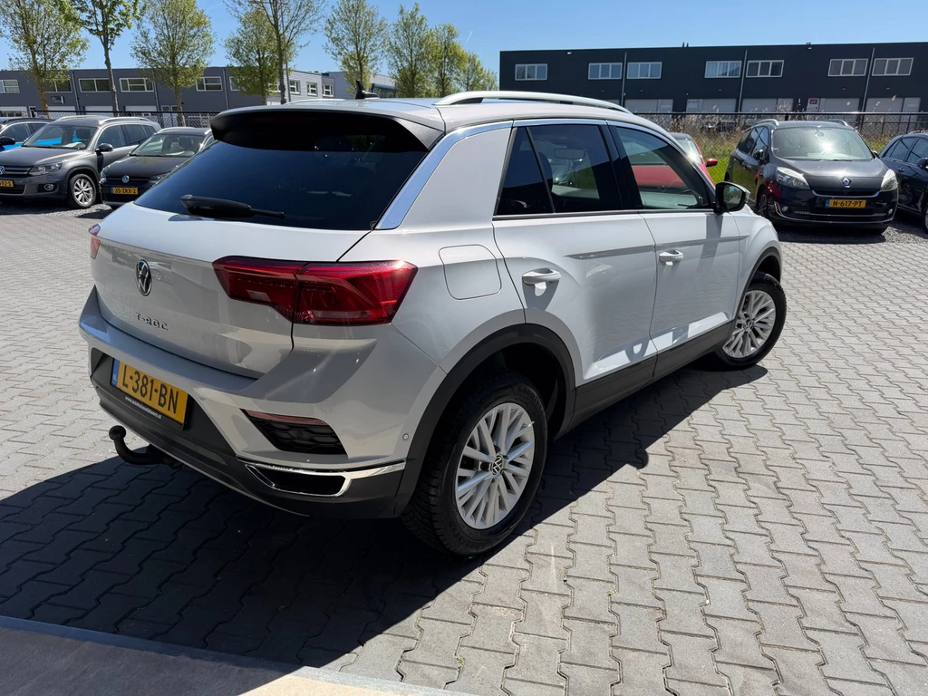Volkswagen T-Roc – foto 3