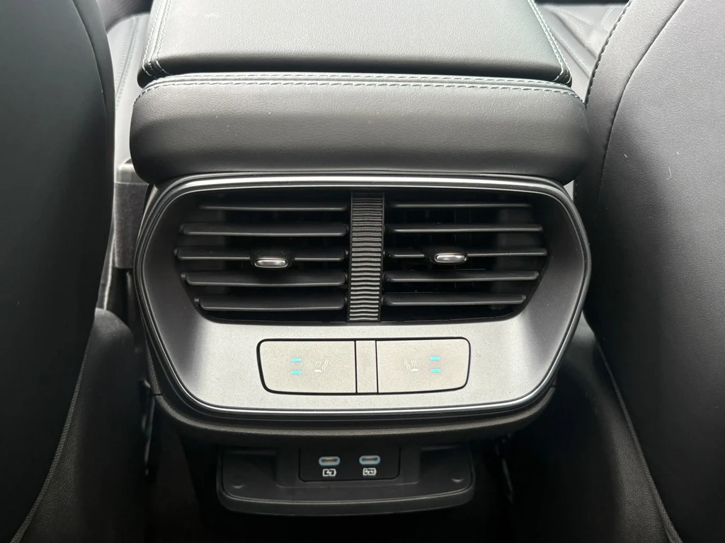 BYD SEALION – foto 21