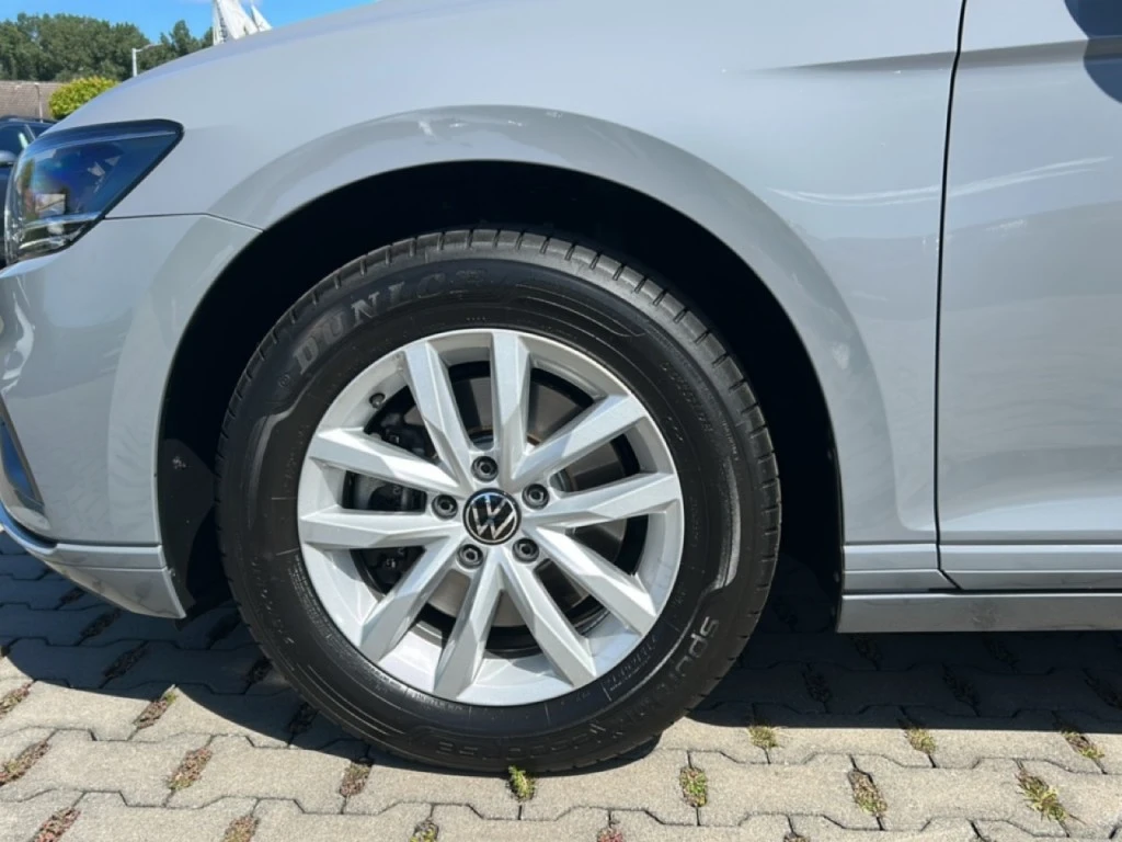 Volkswagen Passat – foto 9