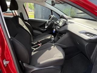 Peugeot 208 – thumbnail 9