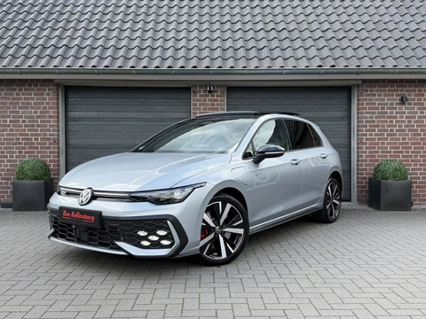 Volkswagen Golf GTE 1.5 E HYBRID 272PK PANO VIENNA LEDER HUD IQ