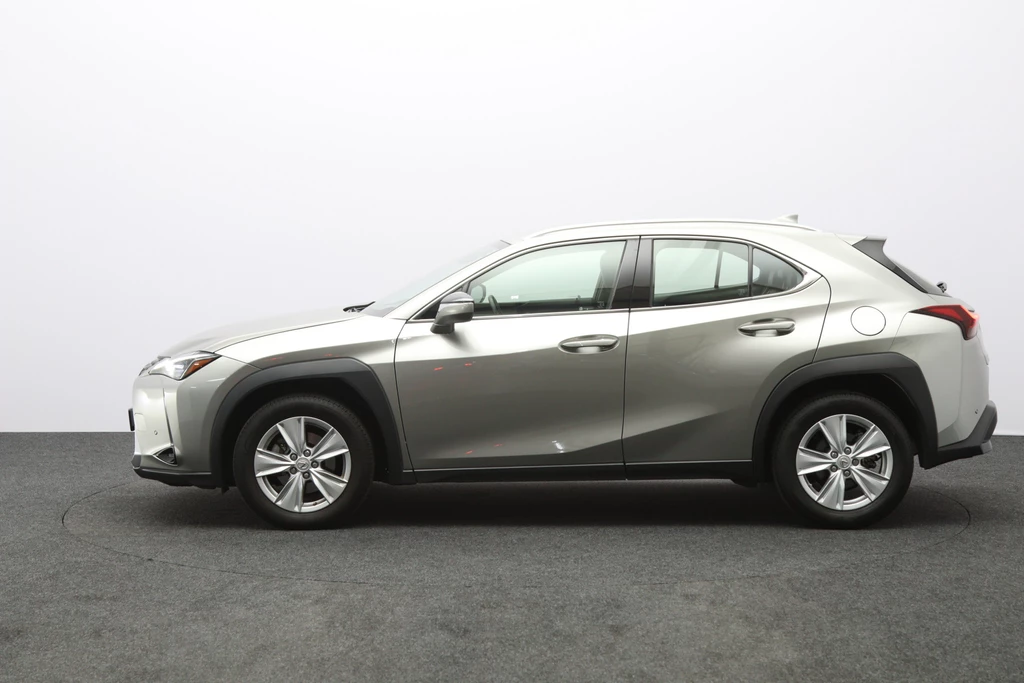 Lexus UX – foto 3