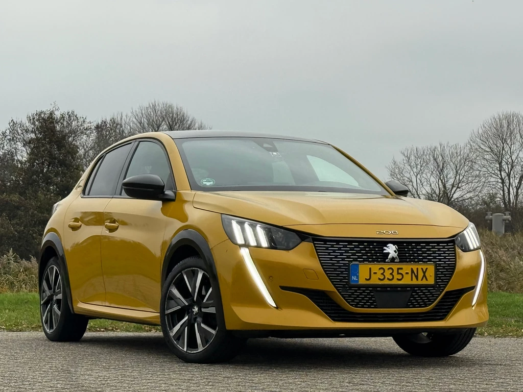 Peugeot 208 – foto 8