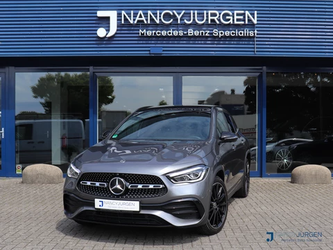 Mercedes-Benz GLA 250 e AMG | Night Pakket | Pano | MBUX High End | Exclusief Pakket | Lederen Bekleding | Apple Car Play/Android Auto | 360* Camera | Trekhaak | Ambiente | Sound System