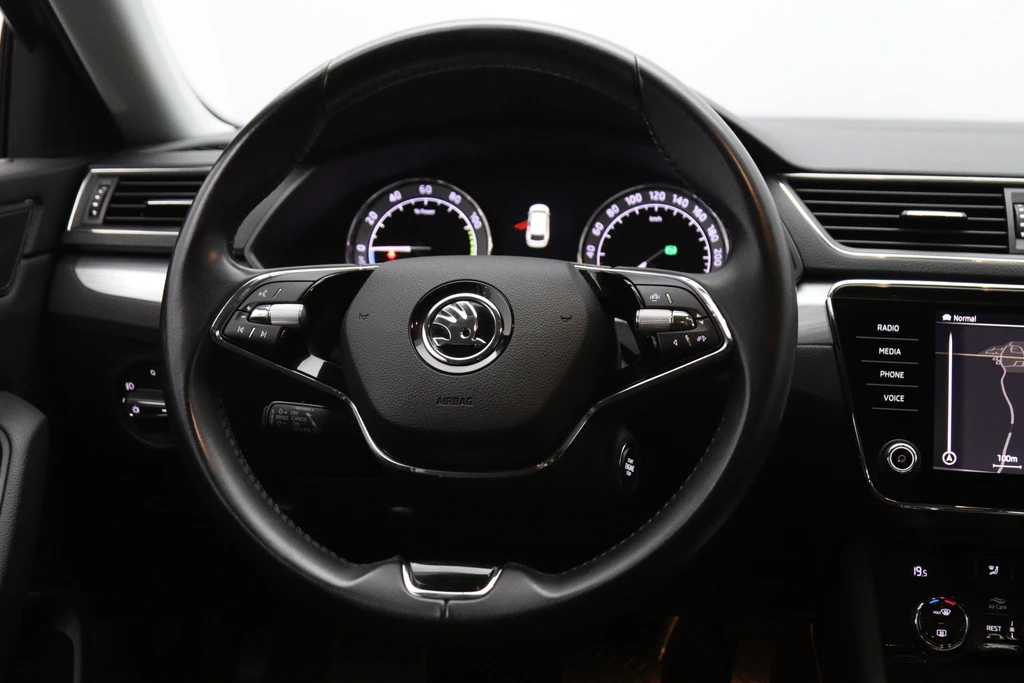 Škoda Superb – foto 8