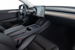 Tesla Model Y – thumbnail 8