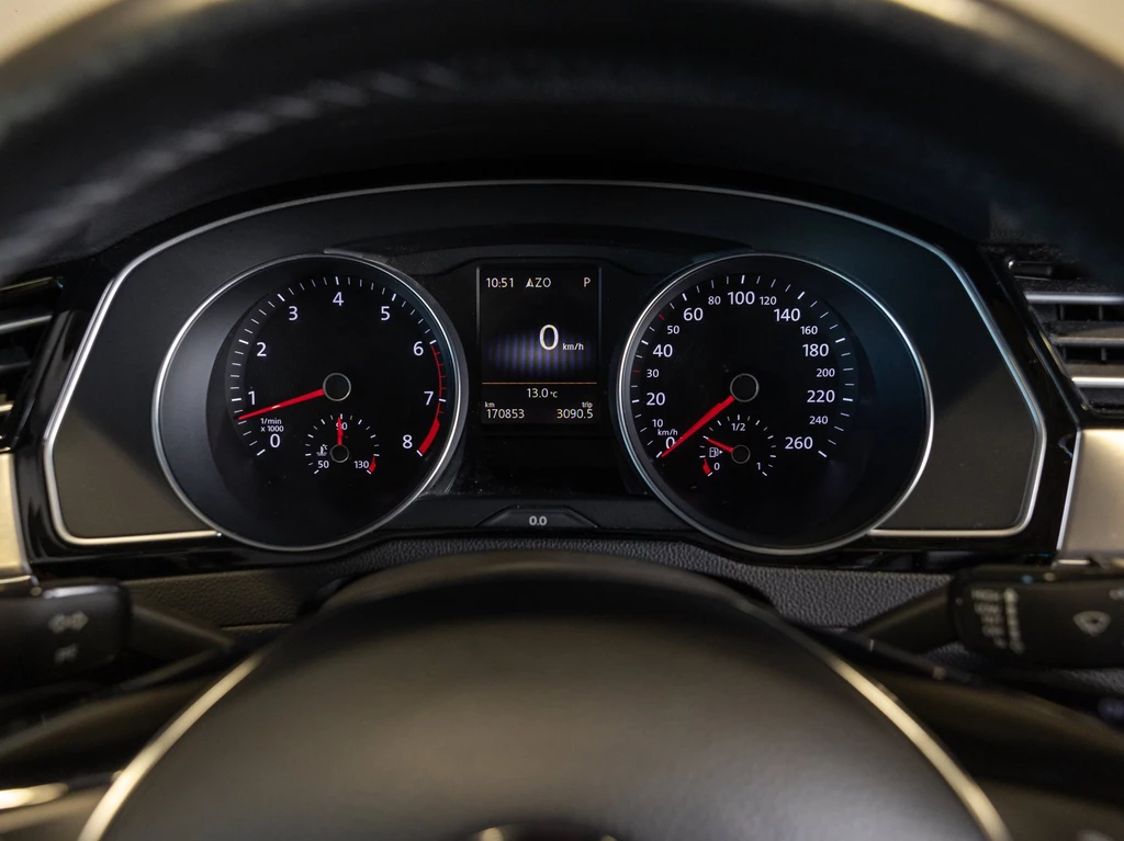 Volkswagen Passat – foto 24