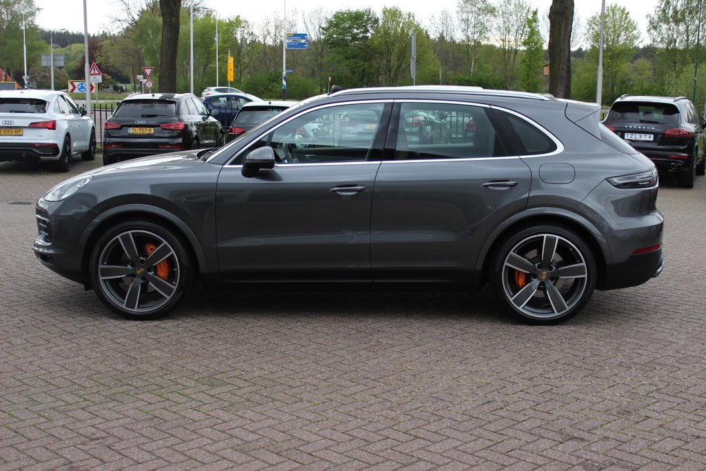 Porsche Cayenne – foto 2