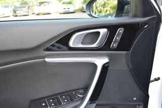 Kia ProCeed – thumbnail 18