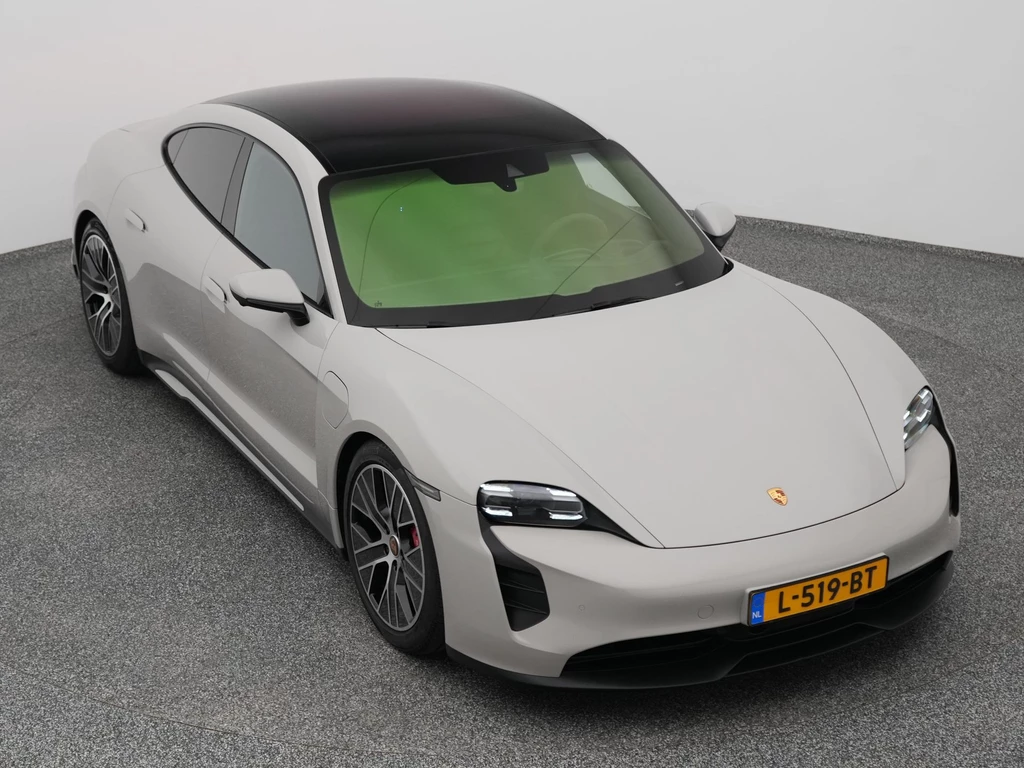 Porsche Taycan – foto 13