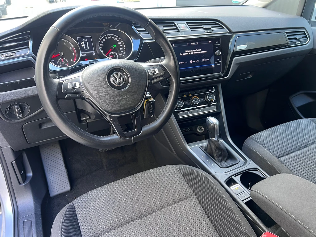 Volkswagen Touran – foto 9