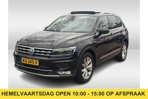 Volkswagen Tiguan 2.0 TDI 4Motion Highline / Panoramadak / Camera / Head-up / Leder / 18'' / CarPlay / Elektr. achterklep / Stoelmassage / Stoelverwarming / DAB / Dodehoek / ACC