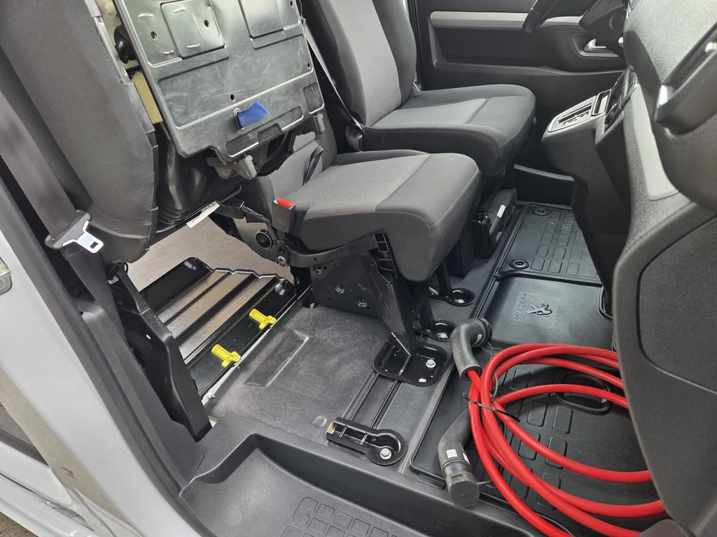 Peugeot e-Expert – foto 32