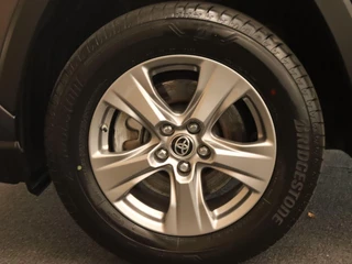 Toyota RAV4 – thumbnail 12