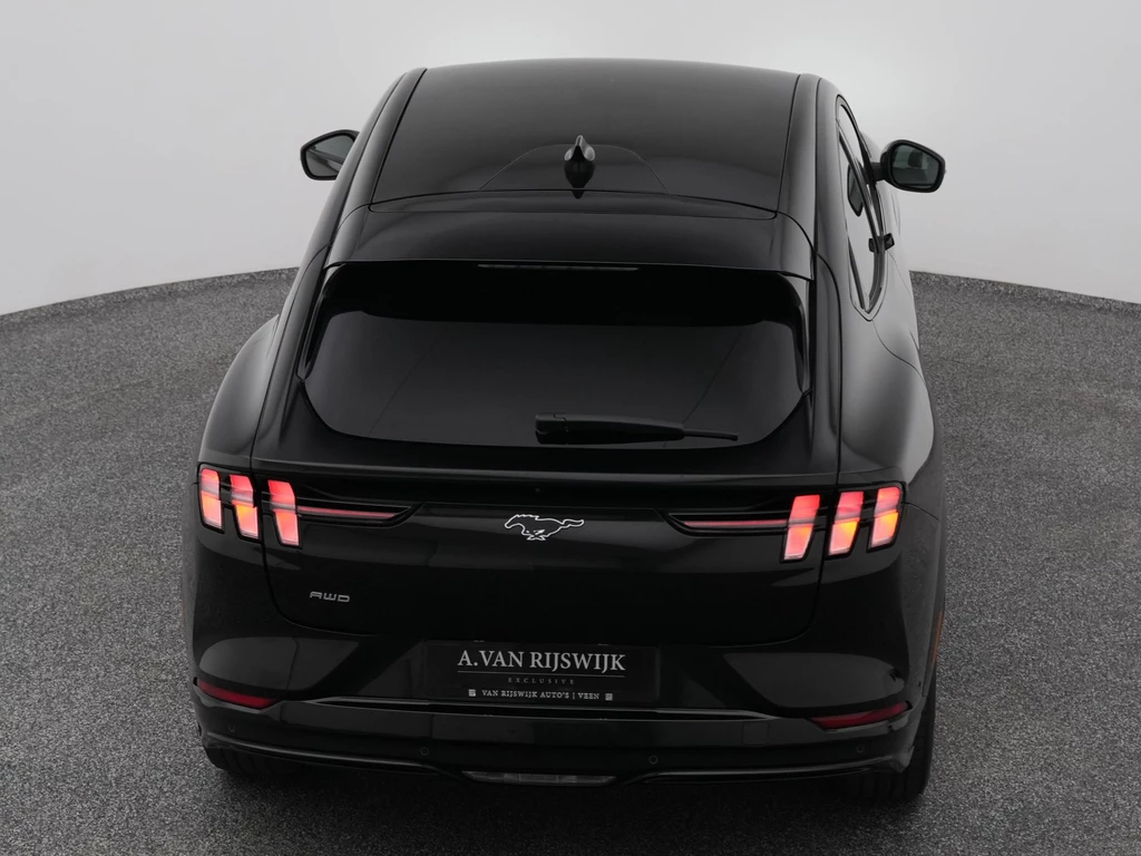 Ford Mustang Mach-E – foto 8