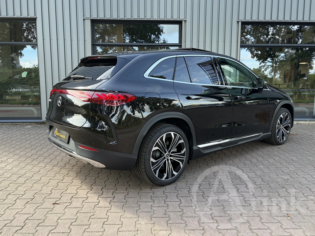 Mercedes-Benz EQE – foto 6