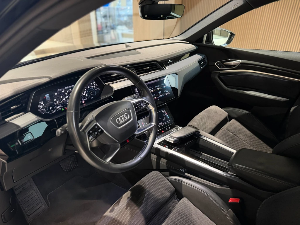 Audi e-tron – foto 19