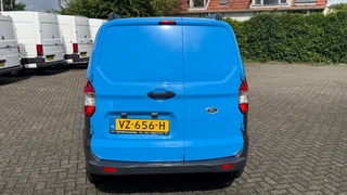 Ford Transit Courier – thumbnail 4