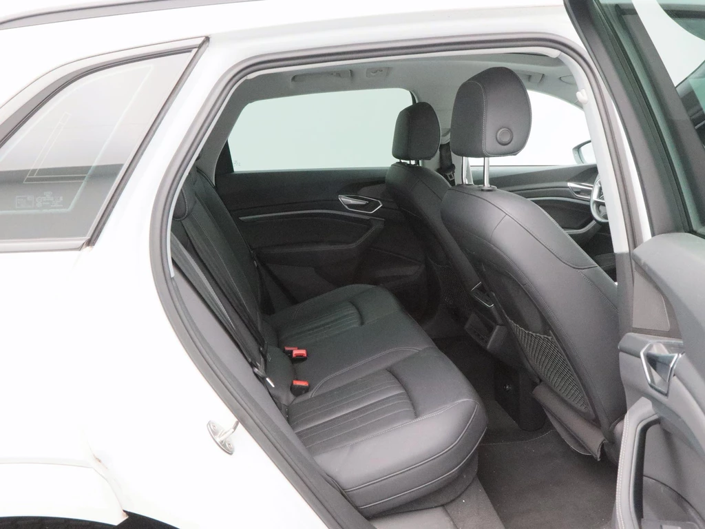 Audi e-tron – foto 16