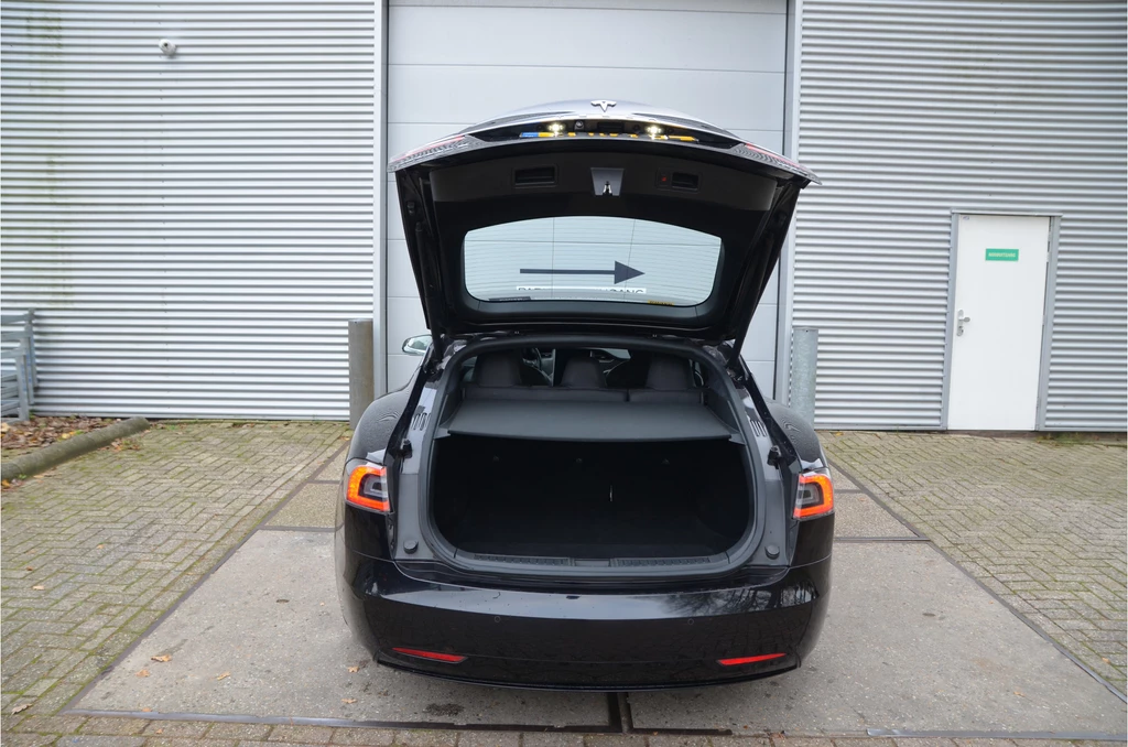 Tesla Model S – foto 32