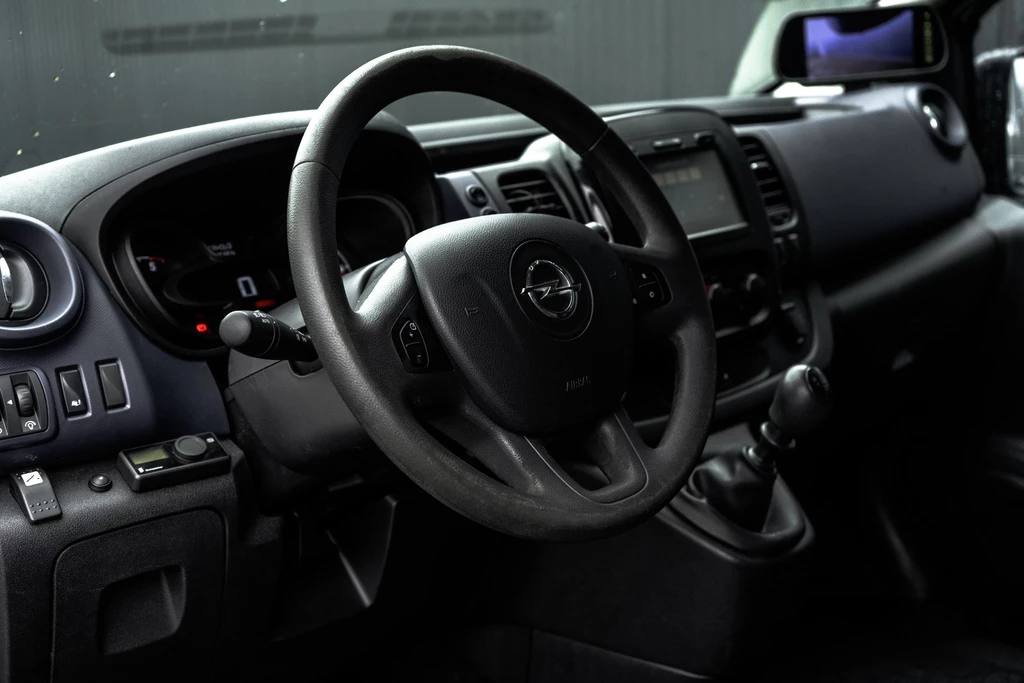Opel Vivaro – foto 12