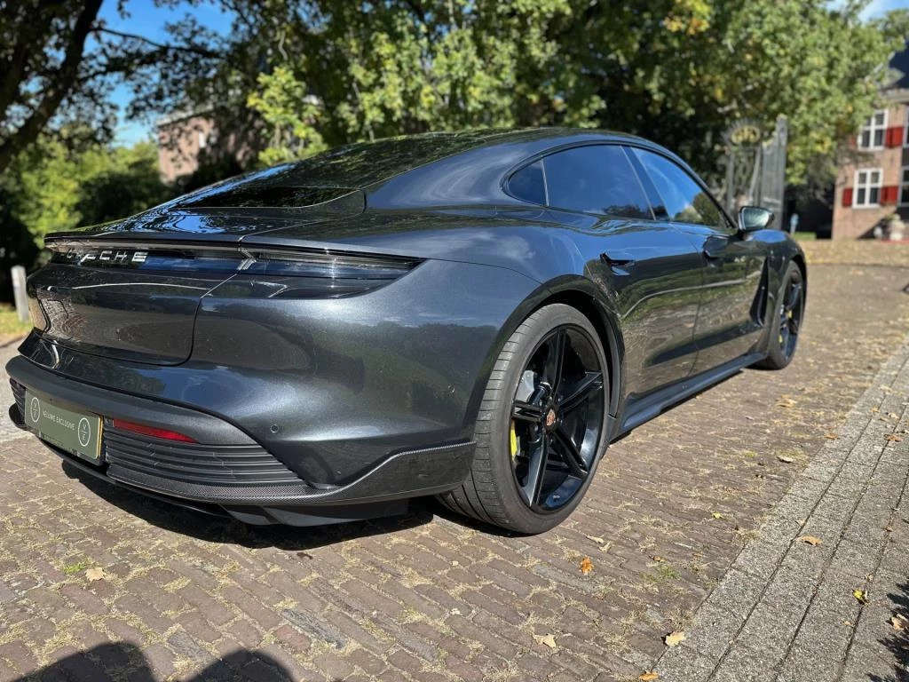 Porsche Taycan – foto 3