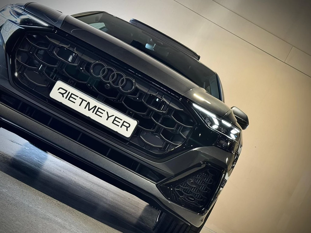 Audi Q8 – foto 10