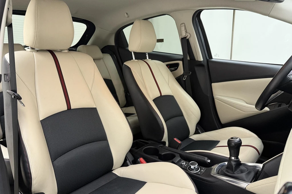 Mazda 2 – foto 12