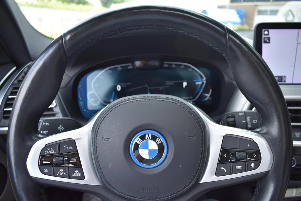 BMW iX3 – foto 8