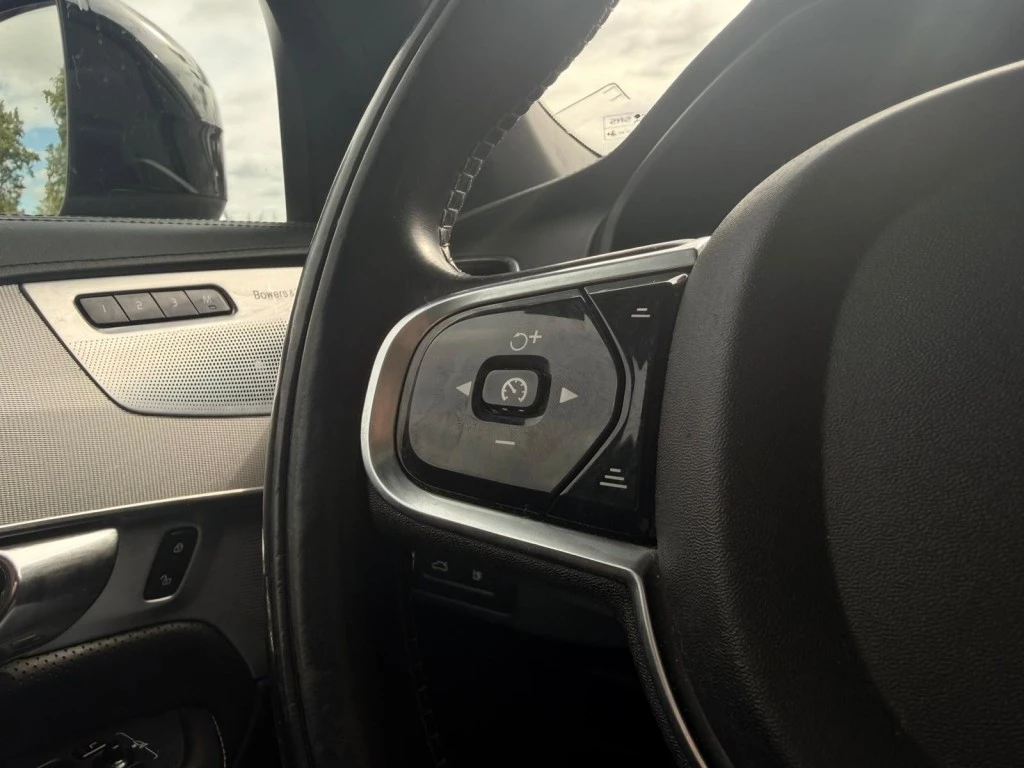 Volvo XC90 – foto 15